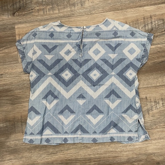 🦄5/25 Chambray boxy shirt - Picture 2 of 2